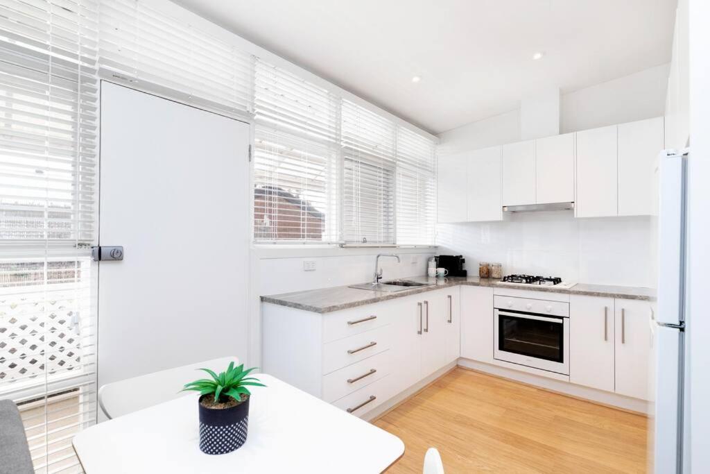 Modern Stylish Self-Contained Studio Apartment Burnside Екстериор снимка